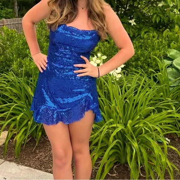 Lucy in the Sky Dresses Lucy In The Sky Kailani Sequin Cowl